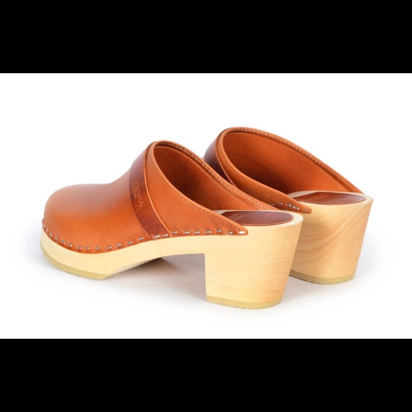 Maguba of Sweden Stockholm Clog - Picture 2 of 2